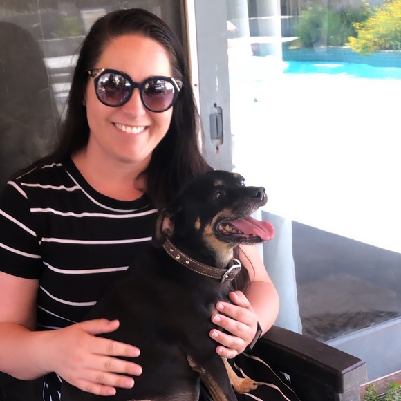 Meet your Posher, Emily - Picture 1 of 3